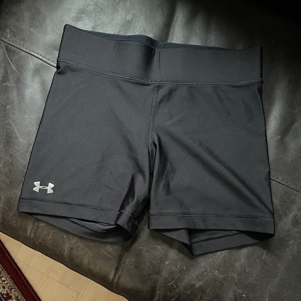 Under Armour Women's Black Compression, Heat gear, Athletic Shorts M